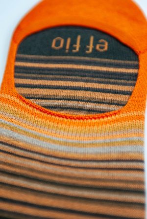 Effio gestreepte sneaker sokken close up - Sneaky Warming Stripes NL Bodemleven